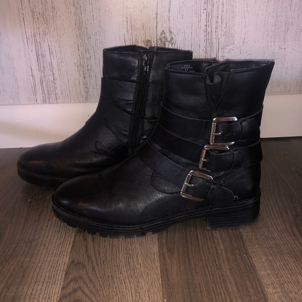Steve Madden Boots